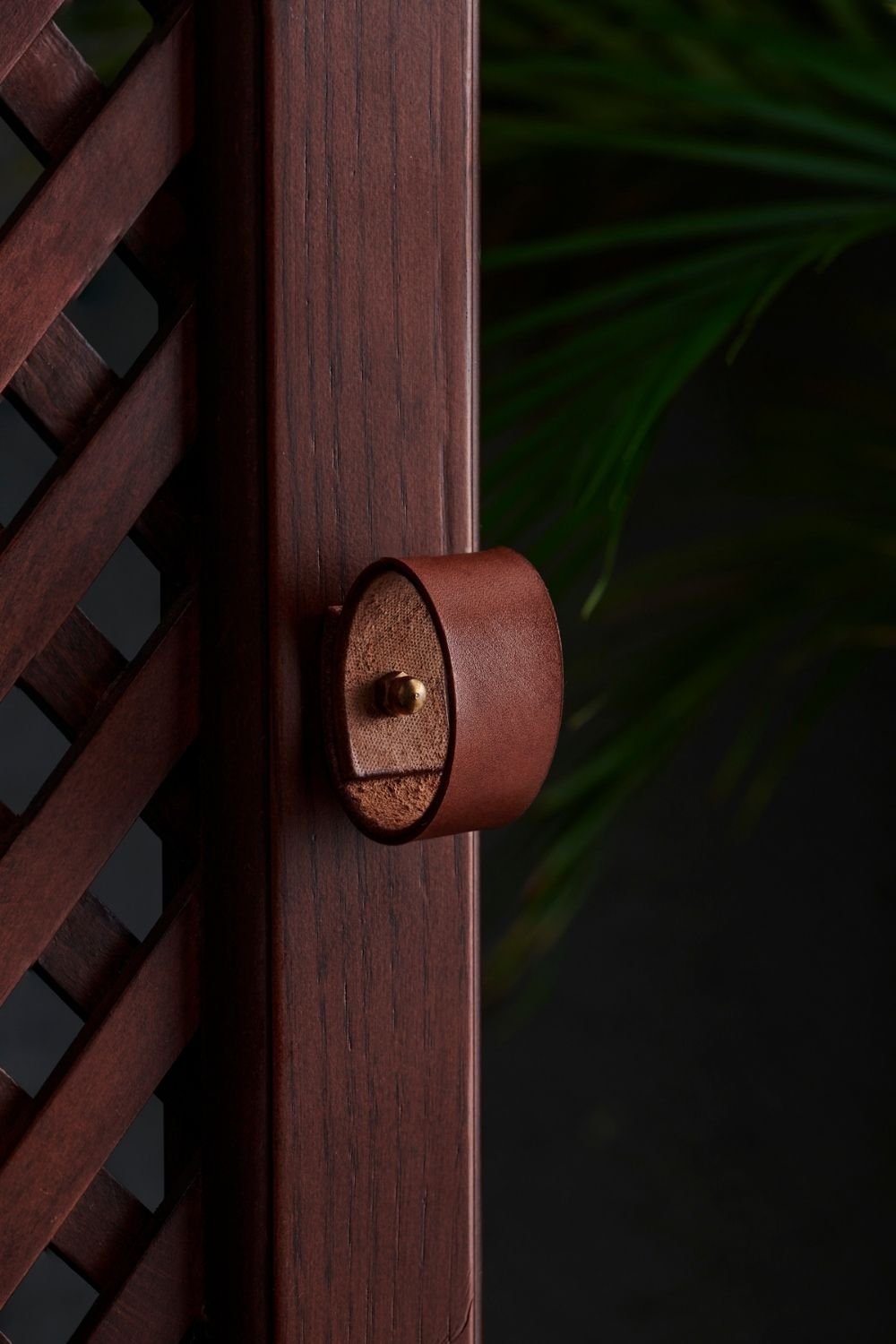 Gardin Leather-Deri Dekoratif Kulp-Dolap-1-roqelvaxirum.shop