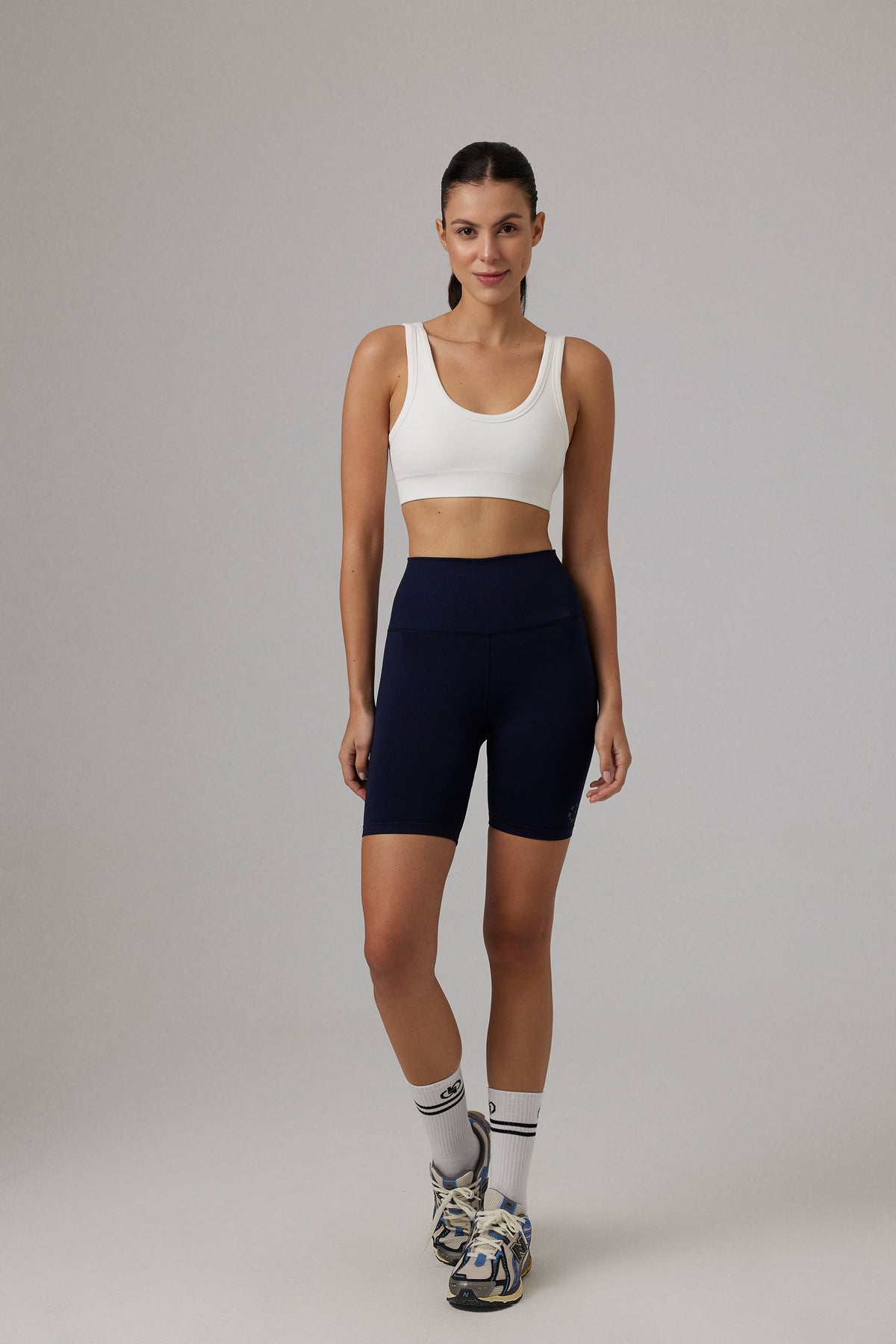 Glo Studio-Paris Seamless Biker Shorts Night Blue-Şort-1-roqelvaxirum.shop