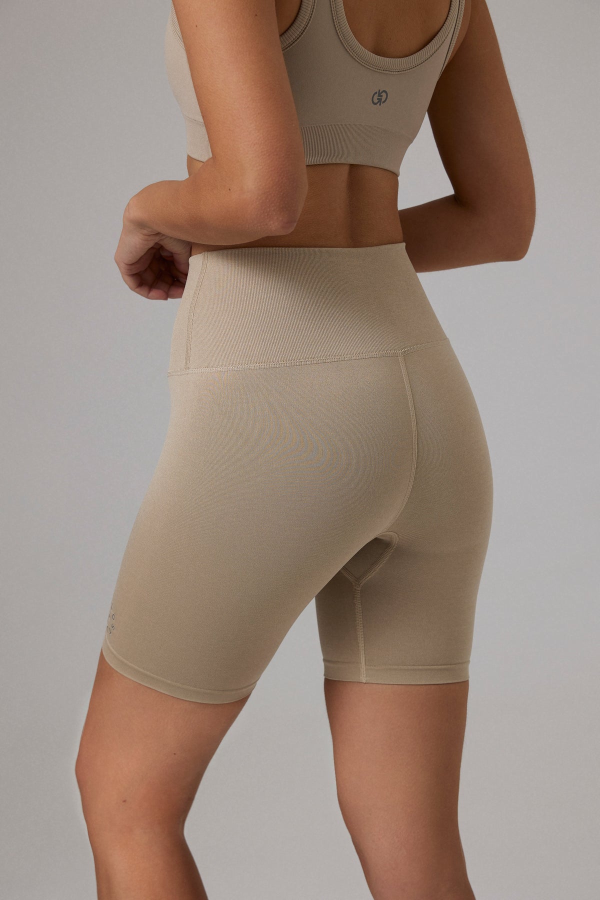 Glo Studio-Paris Seamless Biker Shorts Stone-Şort-3-roqelvaxirum.shop