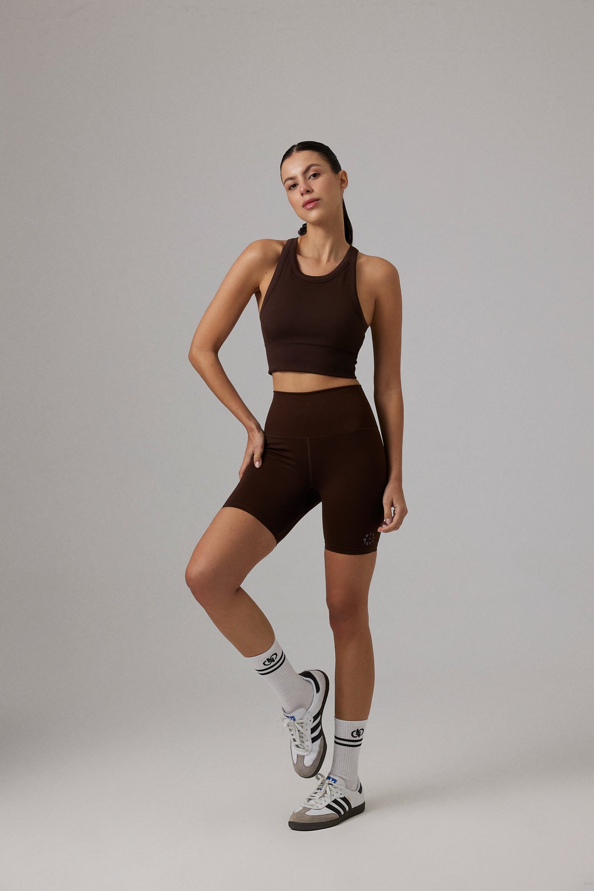 Glo Studio-Zola Seamless Crop Mocha-Crop Top-1-roqelvaxirum.shop
