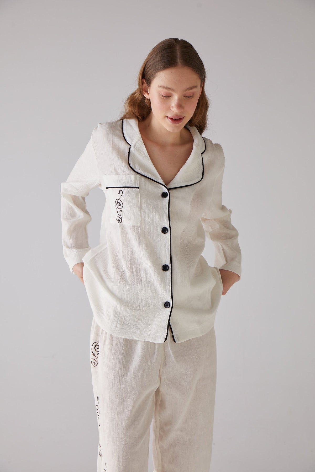 Handarte Los Angeles-Nota Desen Beyaz Uzun Pijama Takımı-Pijama Takımı-6-roqelvaxirum.shop