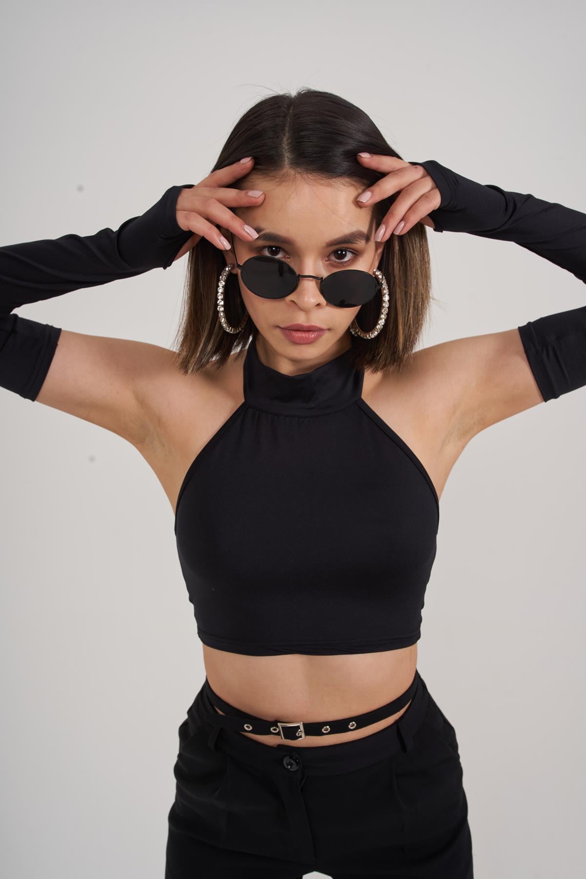 Crop Model Kol Detaylı Pretty Bluz Siyah