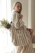 İRYA-In Lines İPliği Boyalı Büyük Çanta Mocha-Tote Bag-1-roqelvaxirum.shop