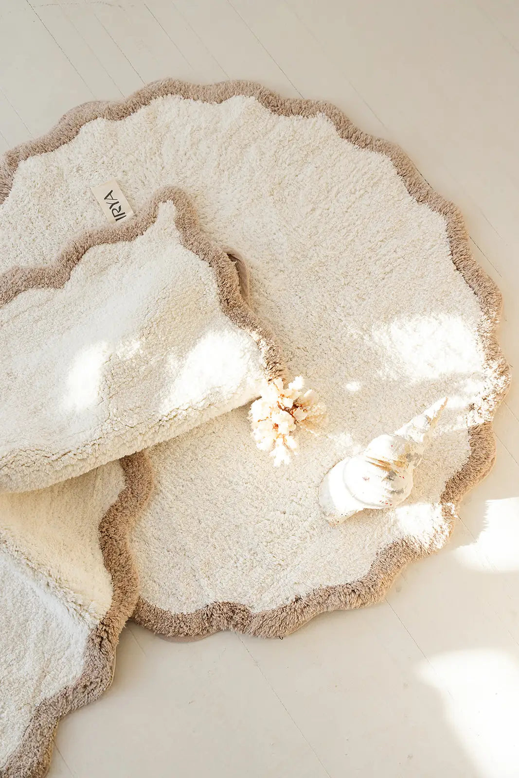 İRYA-Scallop Yuvarlak Banyo Paspası Bambu 90X90 Bej-Paspas-5-roqelvaxirum.shop