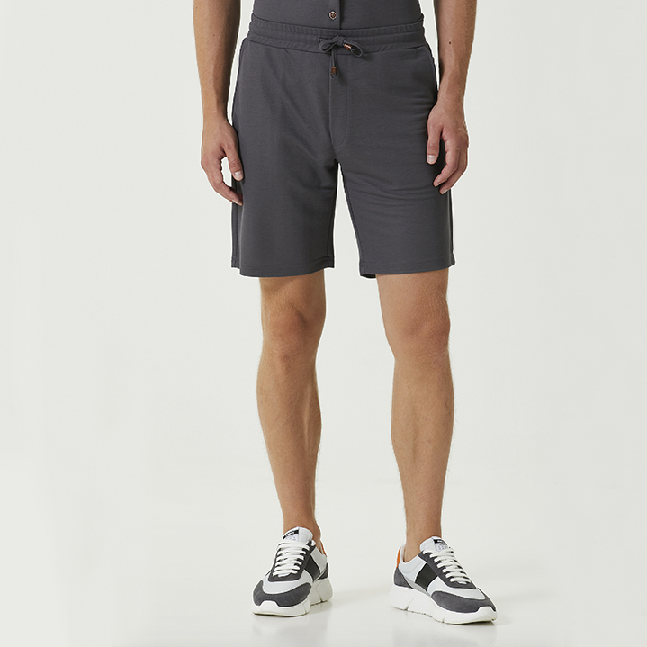 Iggy Morris-Leo-Şort-1-roqelvaxirum.shop