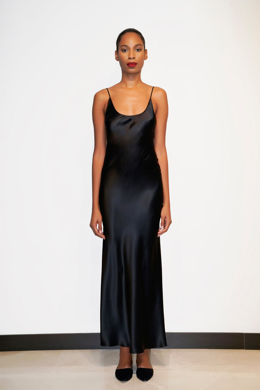 İpek Kıramer-Street Style Dress-Elbise-1-roqelvaxirum.shop
