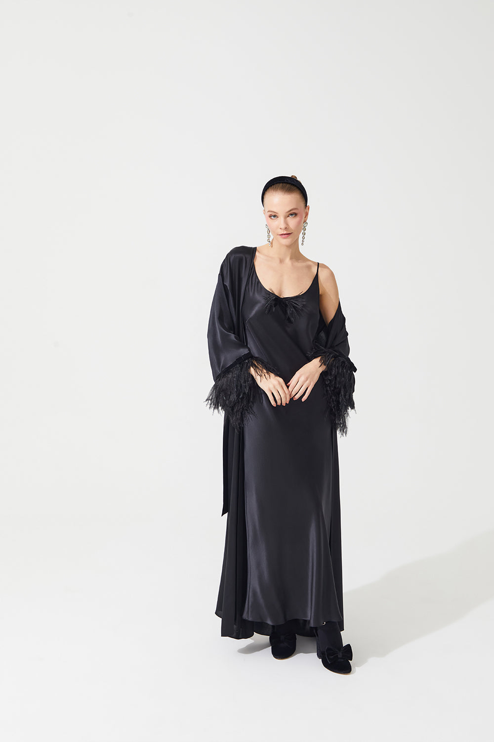İpek Kıramer-The Moon Silk Robe Black-Elbise-10-roqelvaxirum.shop