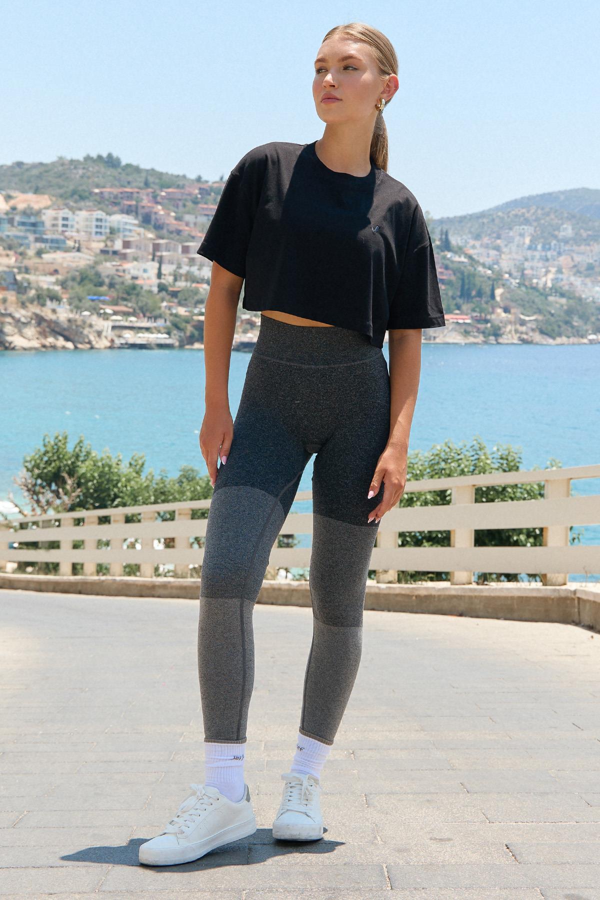 Jerf-Aura Crop T-Shirt-T-Shirts-5-roqelvaxirum.shop