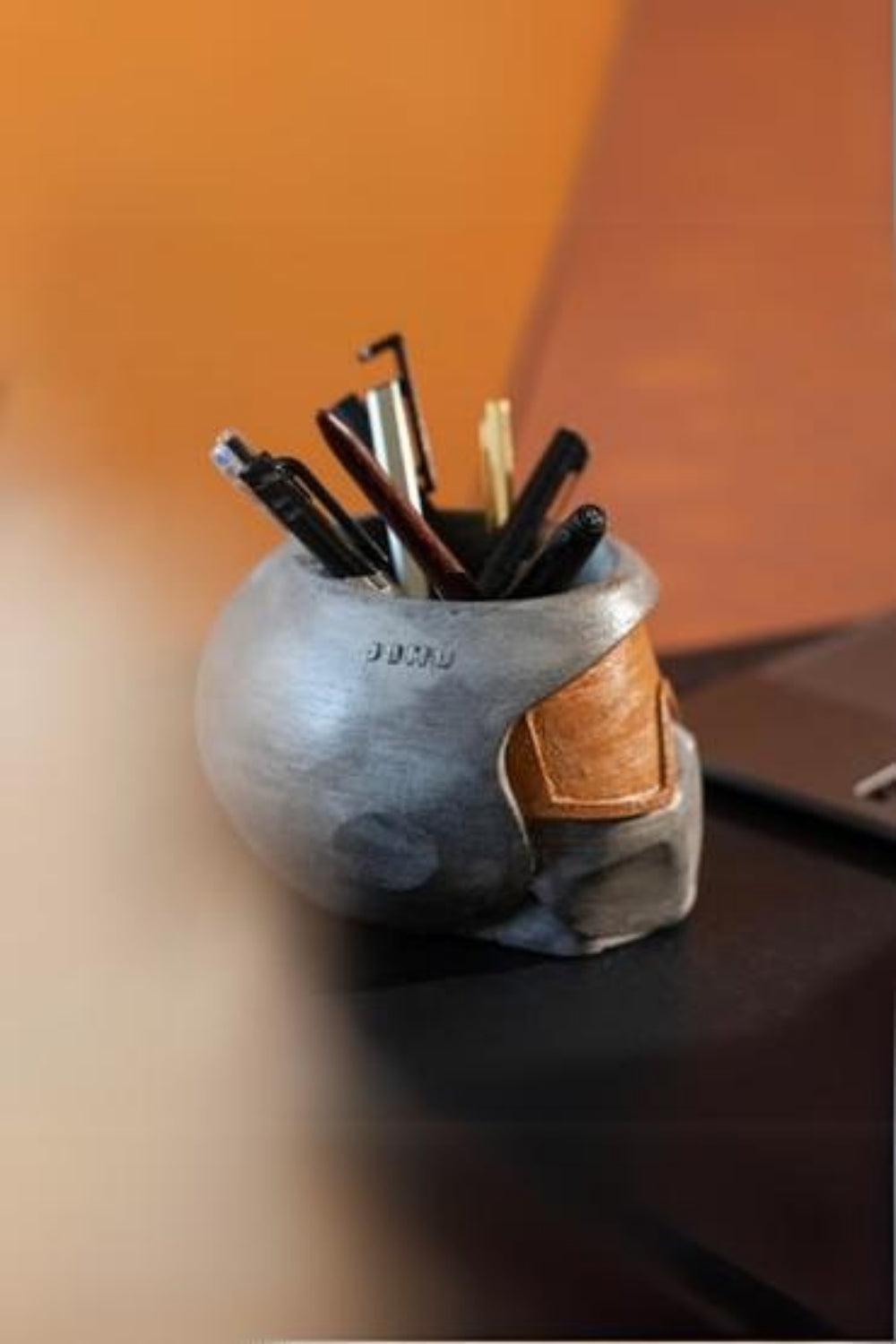 Jomo Tasarım-Beton Kask Kalemlik-Kalemlik-2-roqelvaxirum.shop