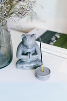Jomo Tasarım-Beton Meditasyon Kedi-Tütsülük-Tütsülük-1-roqelvaxirum.shop