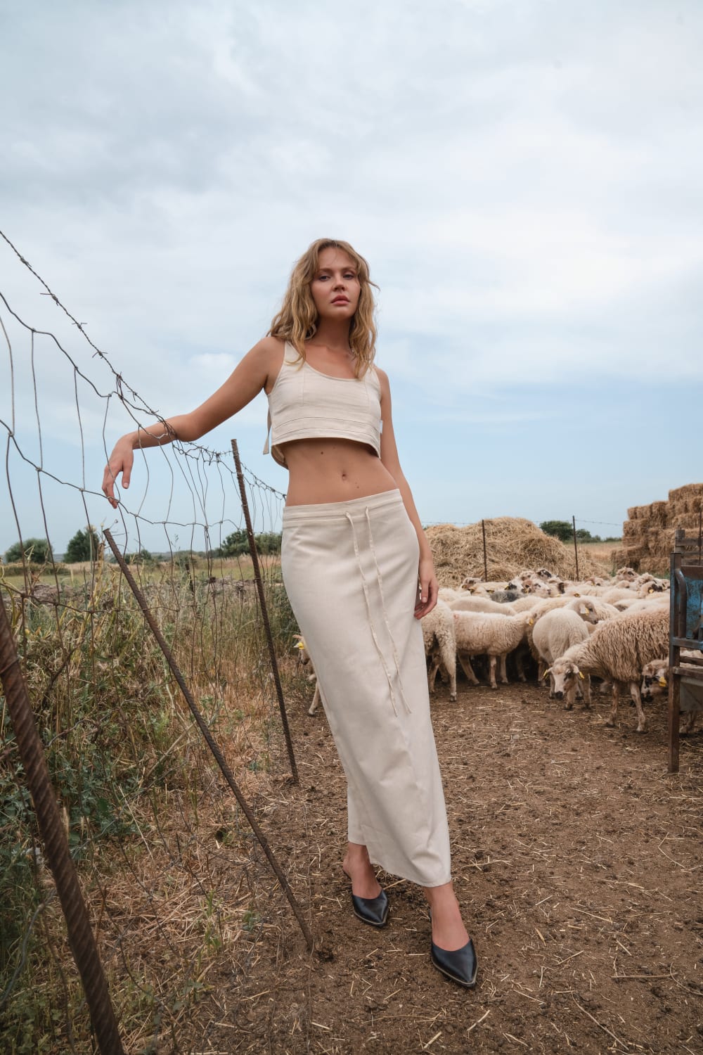 Kahshan-Beige 'Petit' Top-Top-1-roqelvaxirum.shop