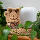 Kikkerland-Kikkerland Maneki Neko Luck Cat Şanslı Kedi Ahşap Kumbara-Kumbara-3-roqelvaxirum.shop