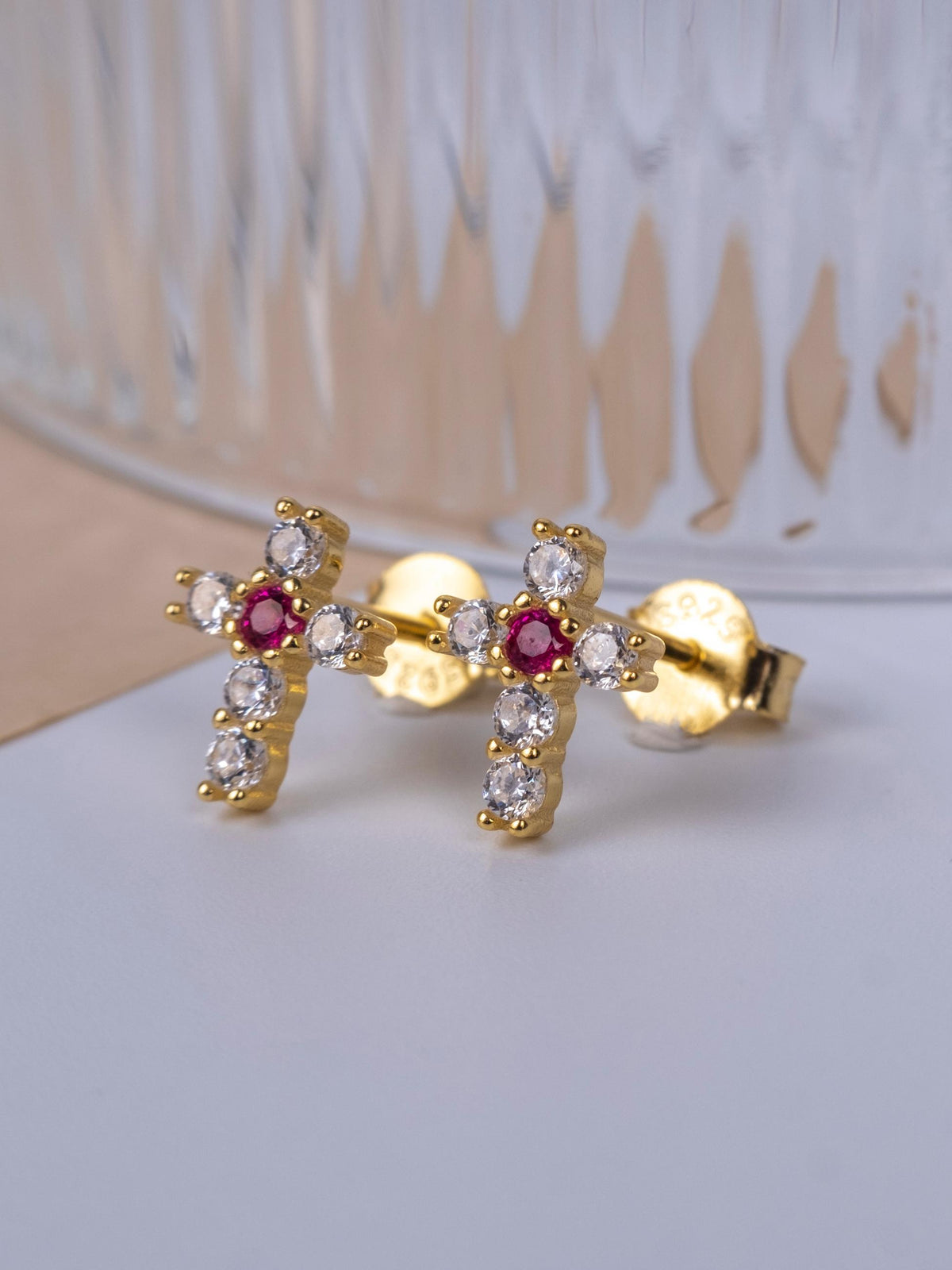 Kimolos-Mini Pink 925 Ayar Gümüş Gold Renk Pembe Zirkon Taşlı Haç Küpe-Küpe-3-roqelvaxirum.shop