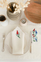 Km Home Collection-2'li Set Kırmızı Lale İşlemeli Keten Peçete-Peçete-1-roqelvaxirum.shop