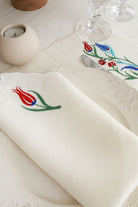 Km Home Collection-2'li Set Kırmızı Lale İşlemeli Keten Peçete-Peçete-2-roqelvaxirum.shop
