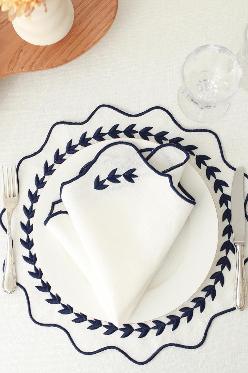 Km Home Collection-2'li Set Lacivert Yaprak İşlemeli Keten Peçete-Peçete-1-roqelvaxirum.shop