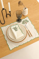 Km Home Collection-2'li Set Zeytin Ağacı İşlemeli Amerikan Servis-Sunum Aksesuarları-2-roqelvaxirum.shop
