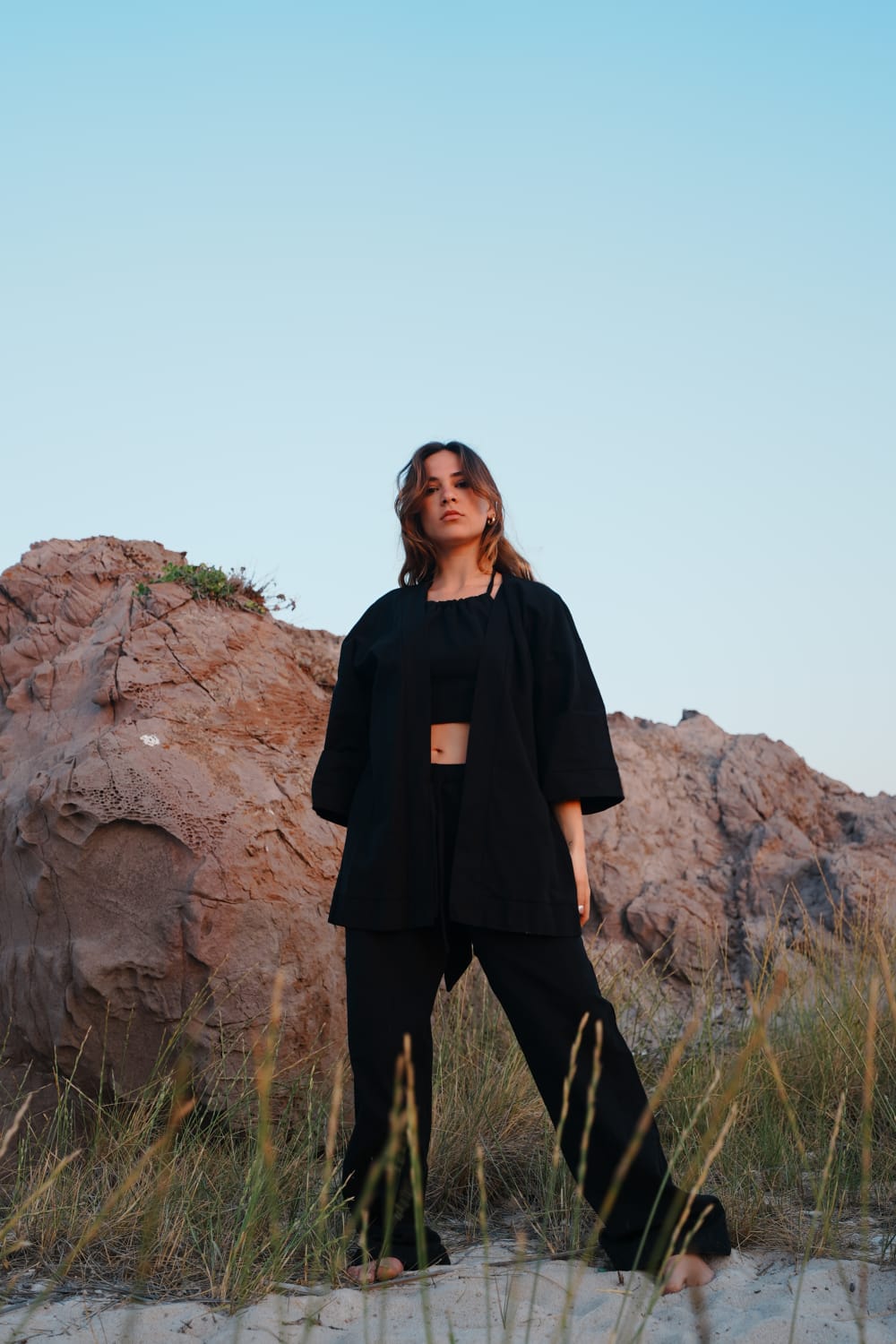 Koi People-%100 Keten Siyah Oversize Kimono%100 Keten Oversize, Tek Beden 30 Derecede Yıkanabilir Kurutmaya Atılmaz Kuşaklı-Kimono-2-roqelvaxirum.shop