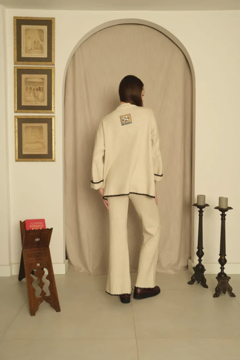 Le-Monade Dreams-Triko Ekru Siyah Sıçandiş Nakışlı Oversize Tunik-Kazak & Triko-5-roqelvaxirum.shop