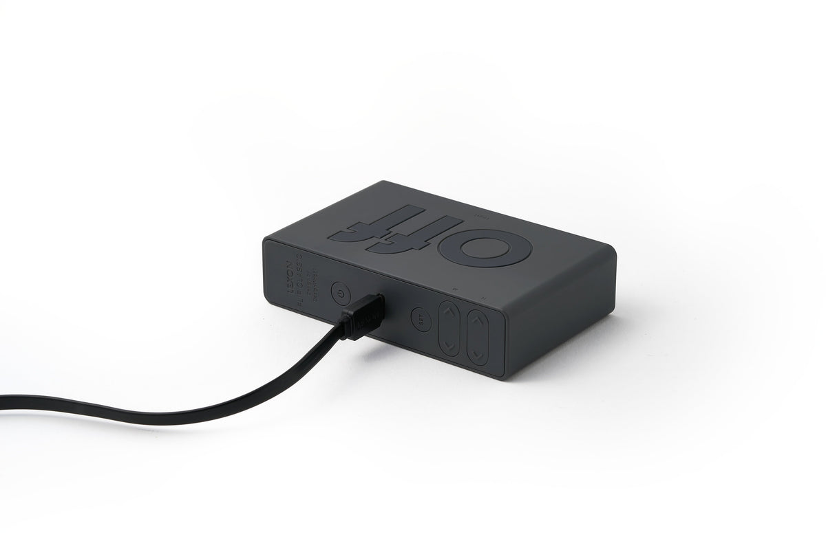 Lexon-Lexon Flip Klasik Şarj Edilebilir Alarm Saat Koyu Gri-Alarm Saatler-3-roqelvaxirum.shop