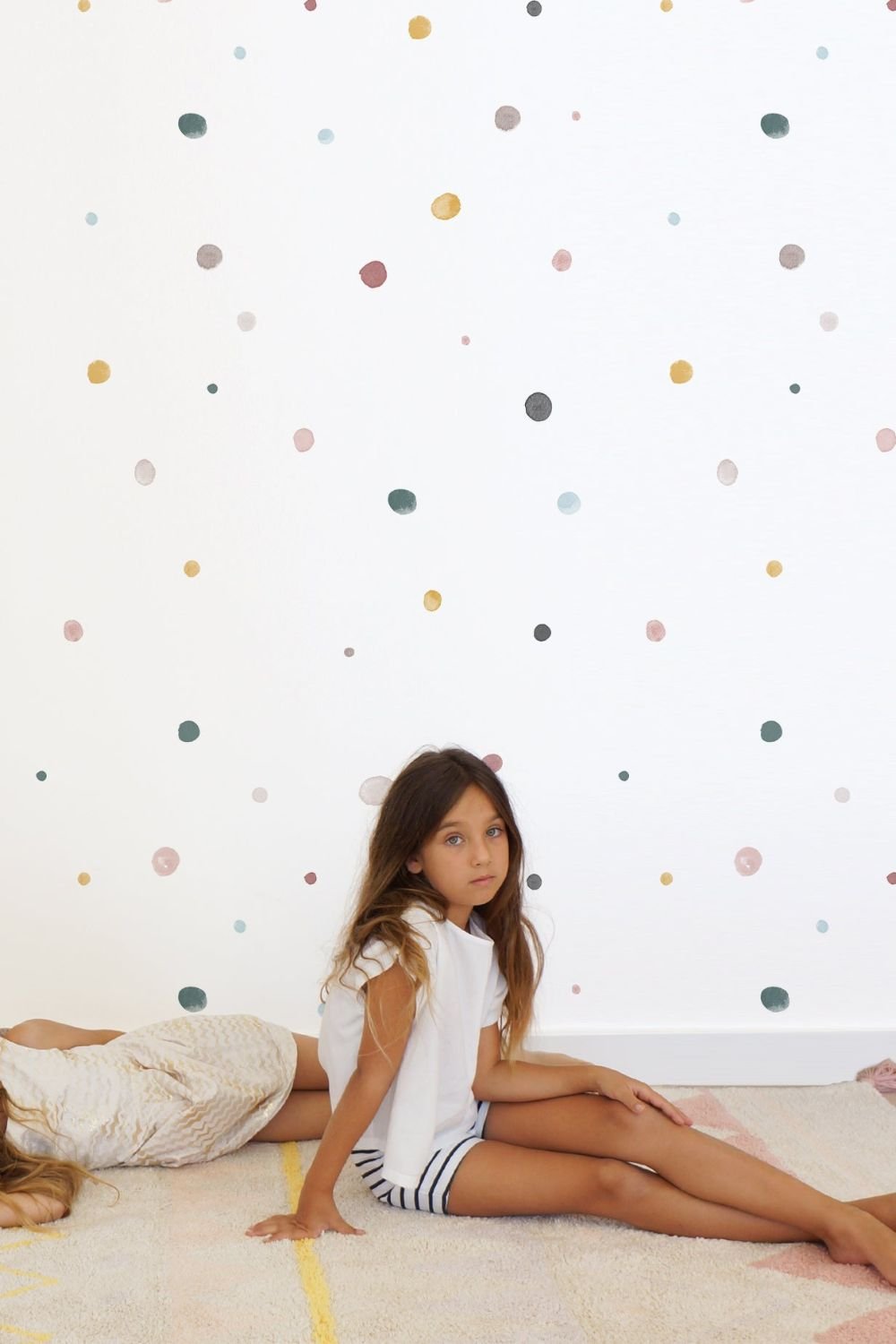 Lil'Gaea-Suluboya Polka Dot Duvar Kağıdı Gae107-Duvar Dekorları-3-roqelvaxirum.shop