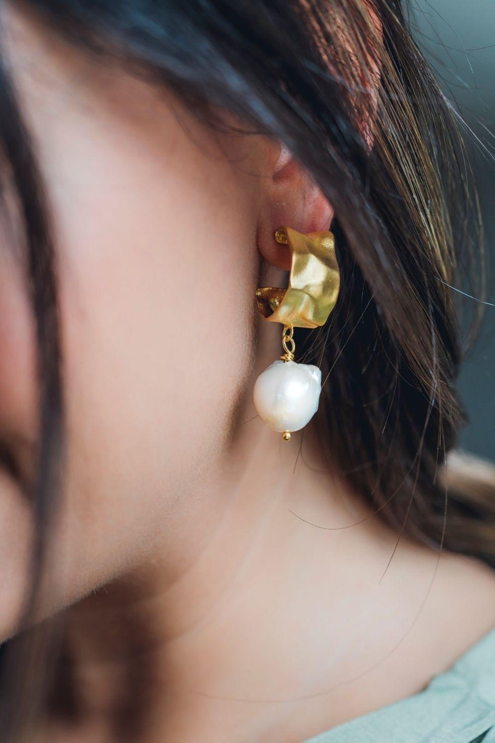 Linya Jewellery-Cora İncili Halka Küpe-Küpe-3-roqelvaxirum.shop