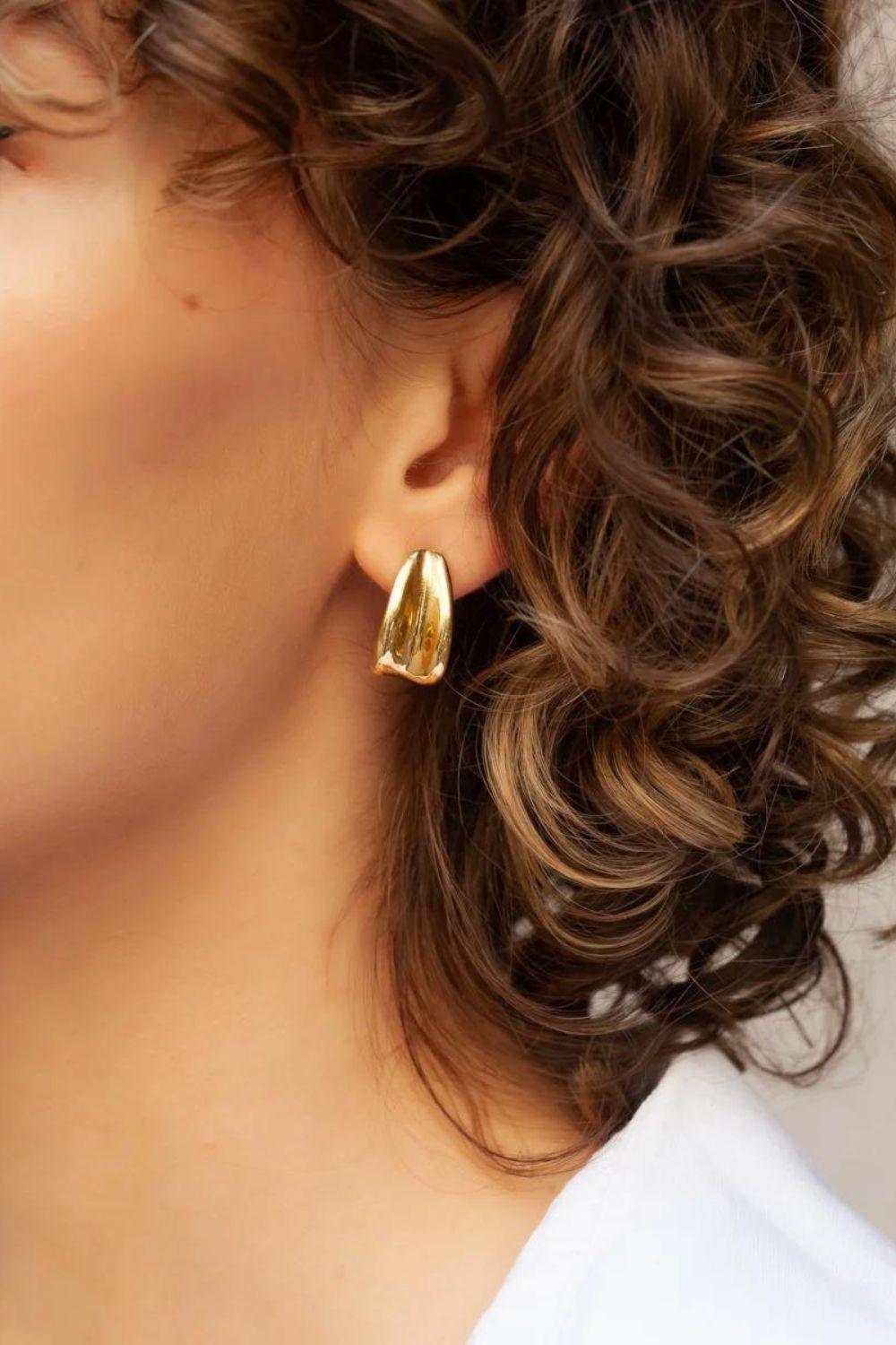 Linya Jewellery-Erica Amorf Halka Küpe Gold-Küpe-2-roqelvaxirum.shop