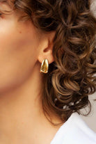 Linya Jewellery-Erica Amorf Halka Küpe Gold-Küpe-2-roqelvaxirum.shop