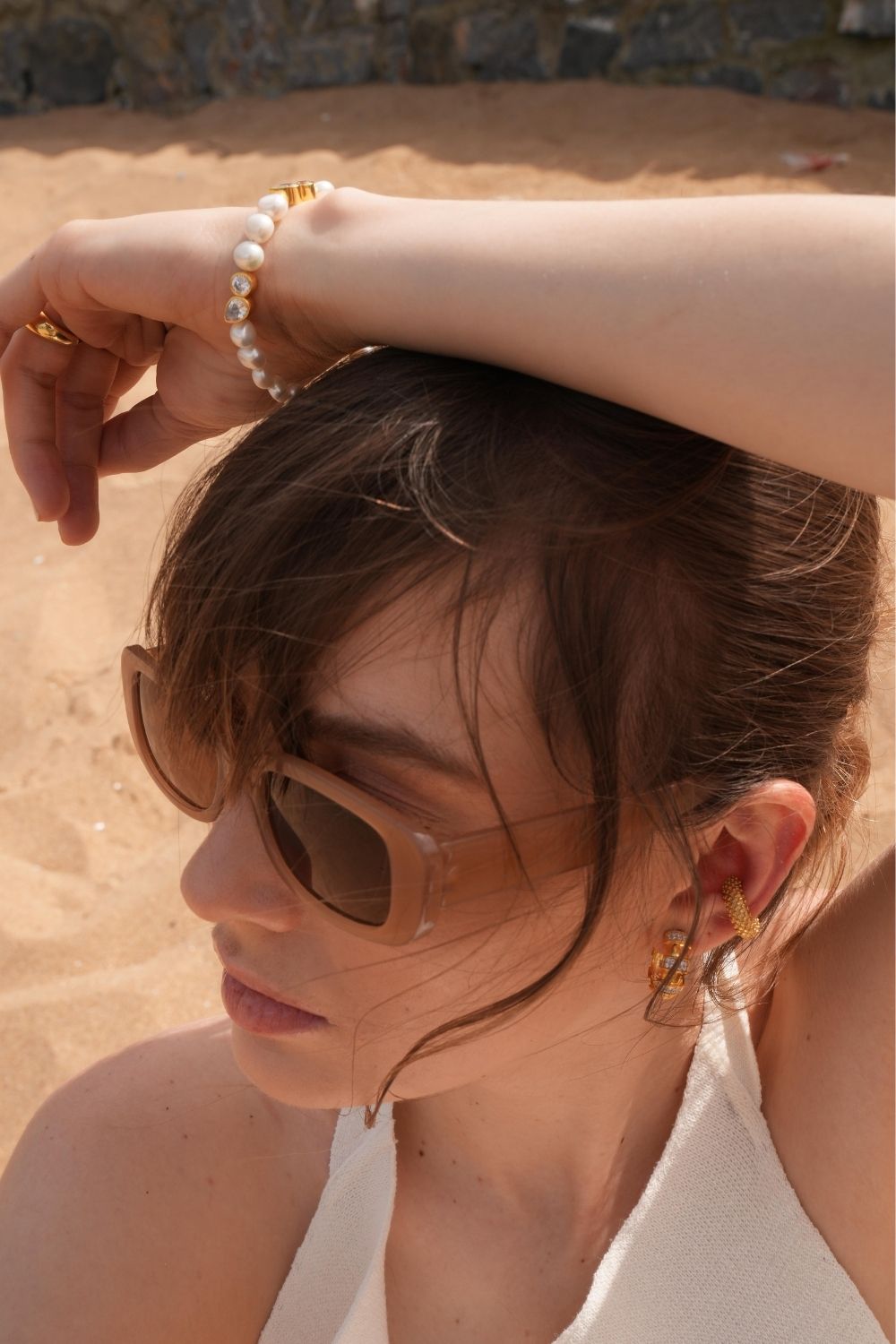 Linya Jewellery-Lili Beyaz Taşlı Halka Küpe-Küpe-2-roqelvaxirum.shop