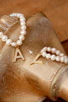 Linya Jewellery-Mono A Harfli İnci Kolye-Kolye-2-roqelvaxirum.shop