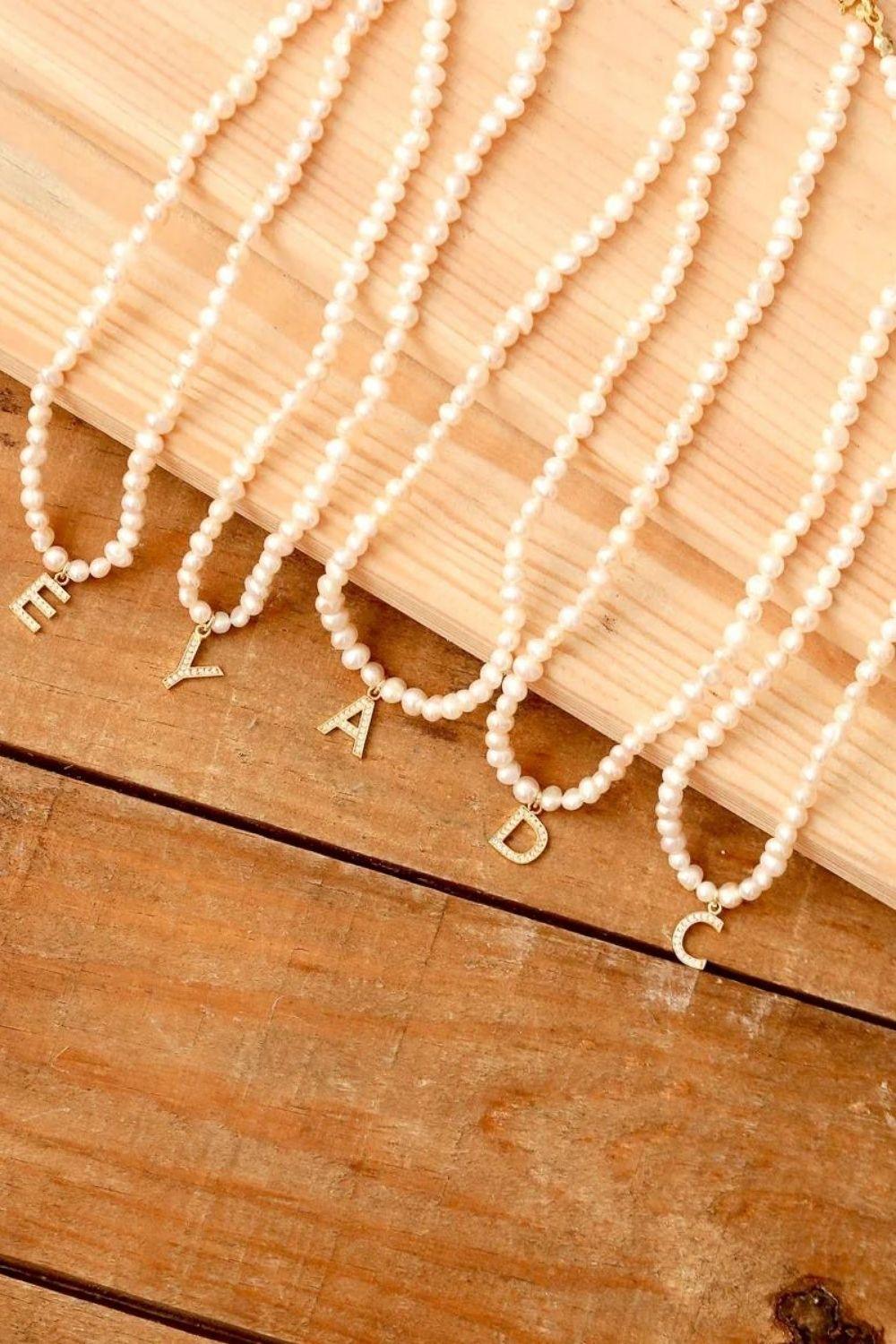 Linya Jewellery-Mono A Harfli İnci Kolye-Kolye-3-roqelvaxirum.shop