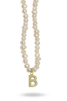 Linya Jewellery-Mono B Harfli İnci Kolye-Kolye-1-roqelvaxirum.shop