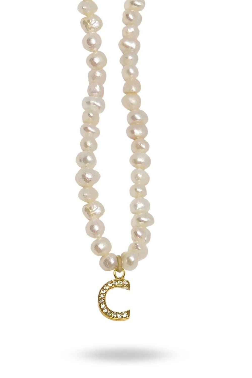 Linya Jewellery-Mono C Harfli İnci Kolye-Kolye-1-roqelvaxirum.shop