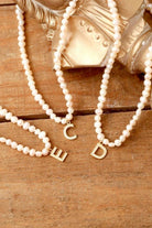 Linya Jewellery-Mono E Harfli İnci Kolye-Kolye-4-roqelvaxirum.shop