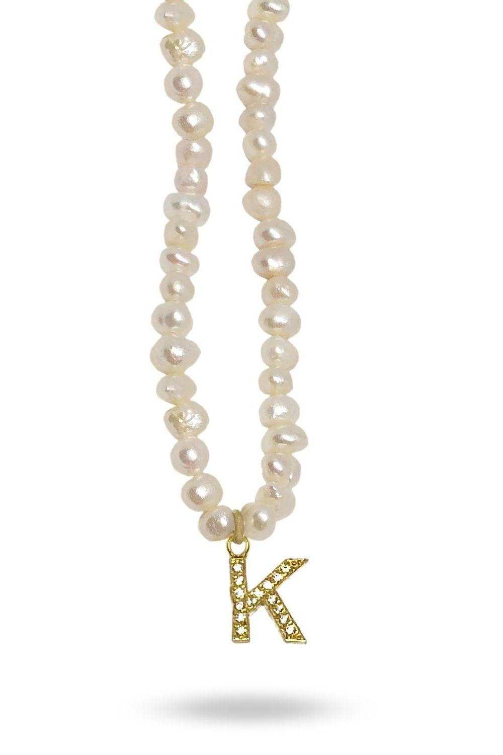 Linya Jewellery-Mono K Harfli İnci Kolye-Kolye-1-roqelvaxirum.shop