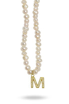 Linya Jewellery-Mono M Harfli İnci Kolye-Kolye-1-roqelvaxirum.shop