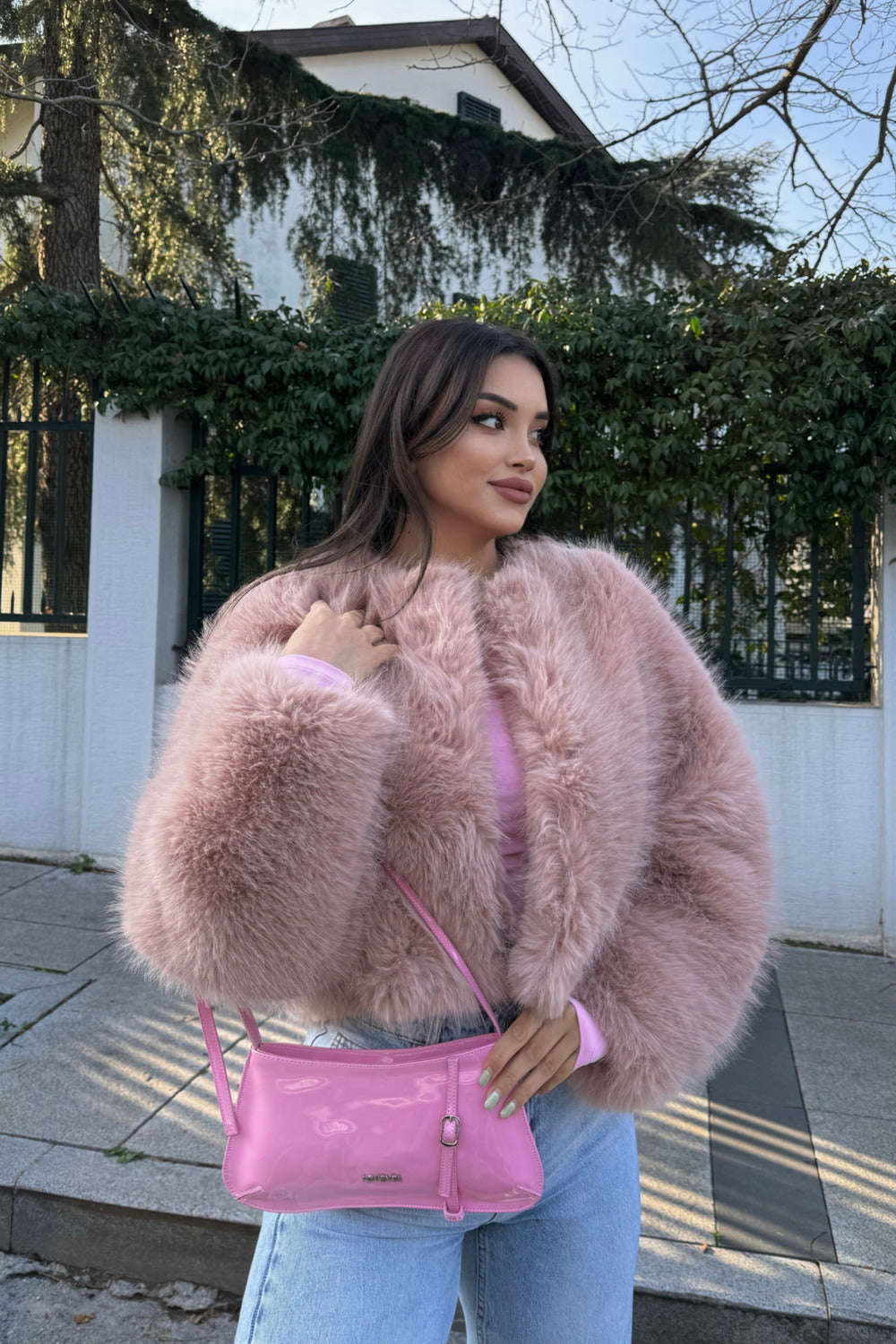 Loventa-Kemer Detaylı Omuz Çantası Rugan Pembe Eleanor-Omuz Çantası-3-roqelvaxirum.shop
