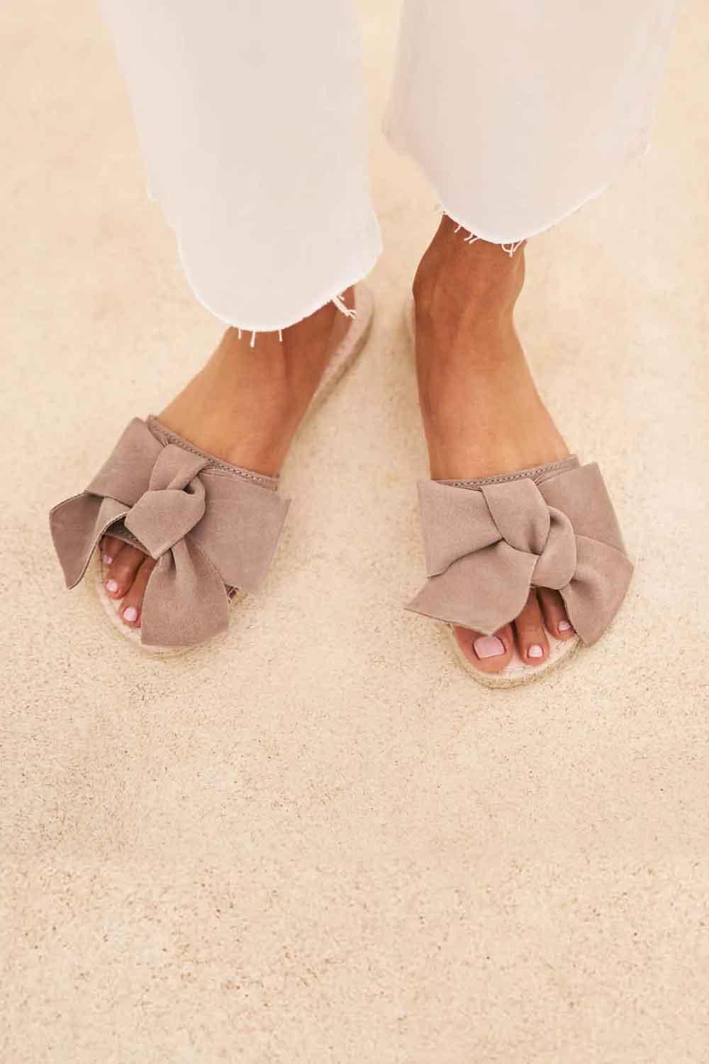 Manebi-Hamptons Sandals with Bow Champagne Beige-Sandalet & Terlik-2-roqelvaxirum.shop