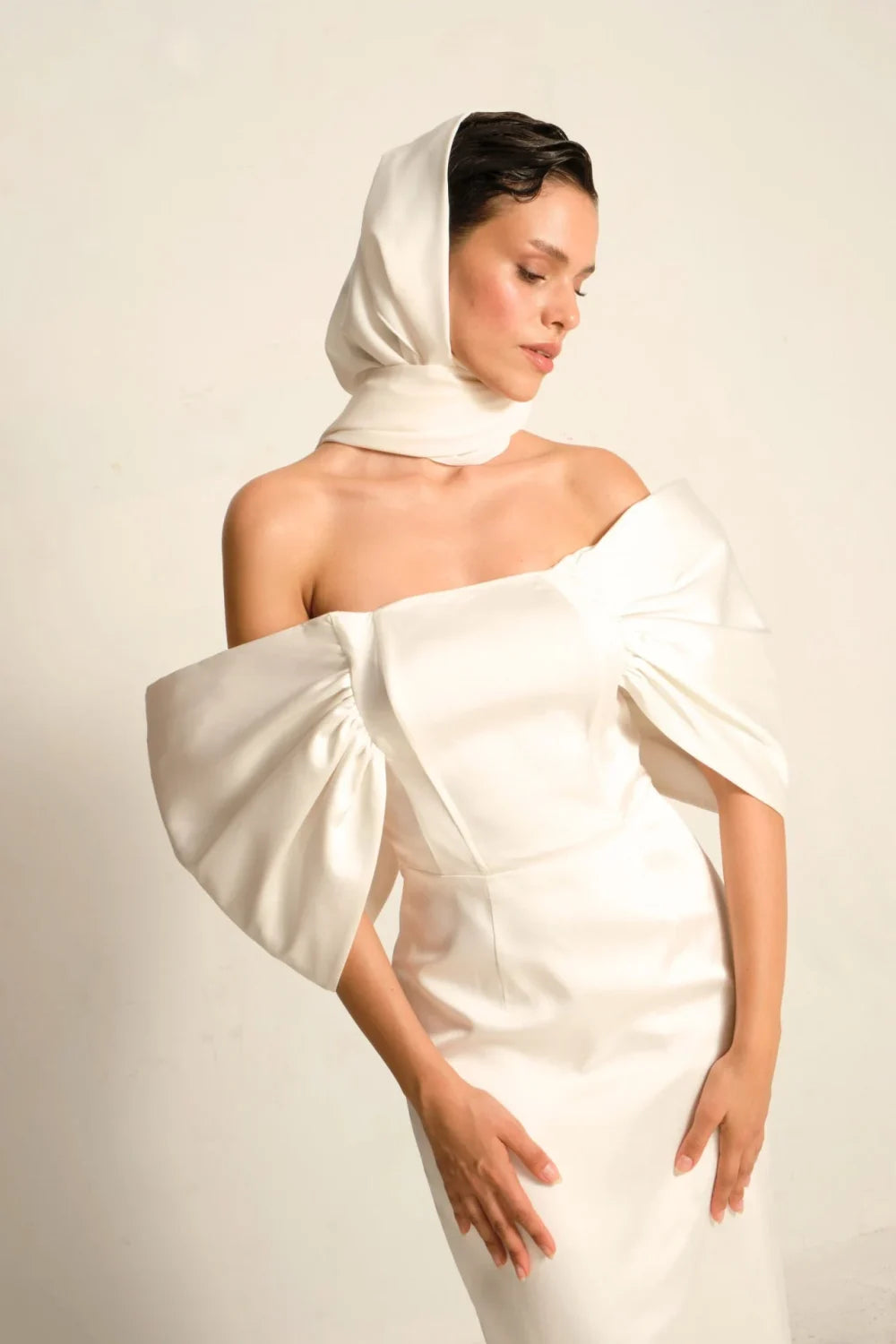 Manshet-Brigitte Straplez Saten Nikah Elbisesi-Elbise-3-roqelvaxirum.shop