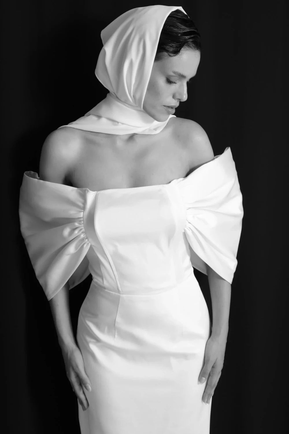Manshet-Brigitte Straplez Saten Nikah Elbisesi-Elbise-4-roqelvaxirum.shop