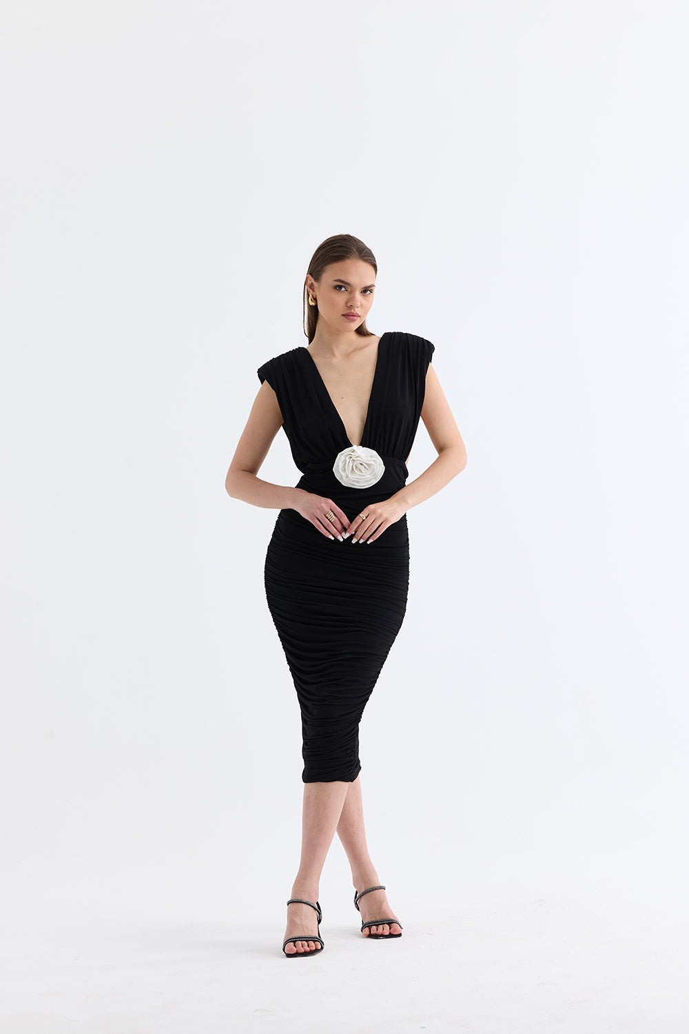 Manshet-The Velvet / Dekolteli Midi Elbise-Elbise-2-roqelvaxirum.shop