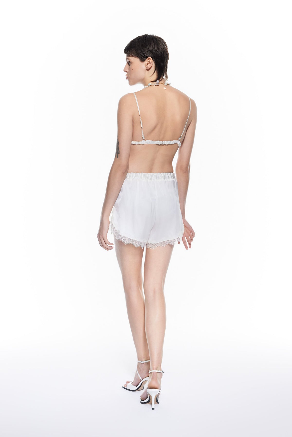 Mers Silk-Egeria Silk Short White-2-roqelvaxirum.shop