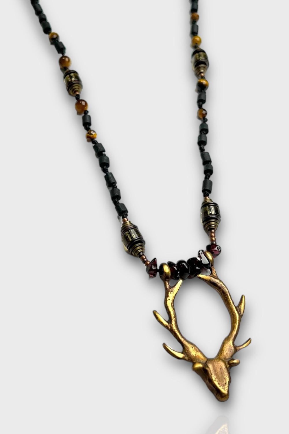 Mey Atelier-Mr. Deer – Antika Bronz Geyik Figürlü Onyx Smoke Quartz Tiger Eye Unisex Kolye-Kolye-2-roqelvaxirum.shop