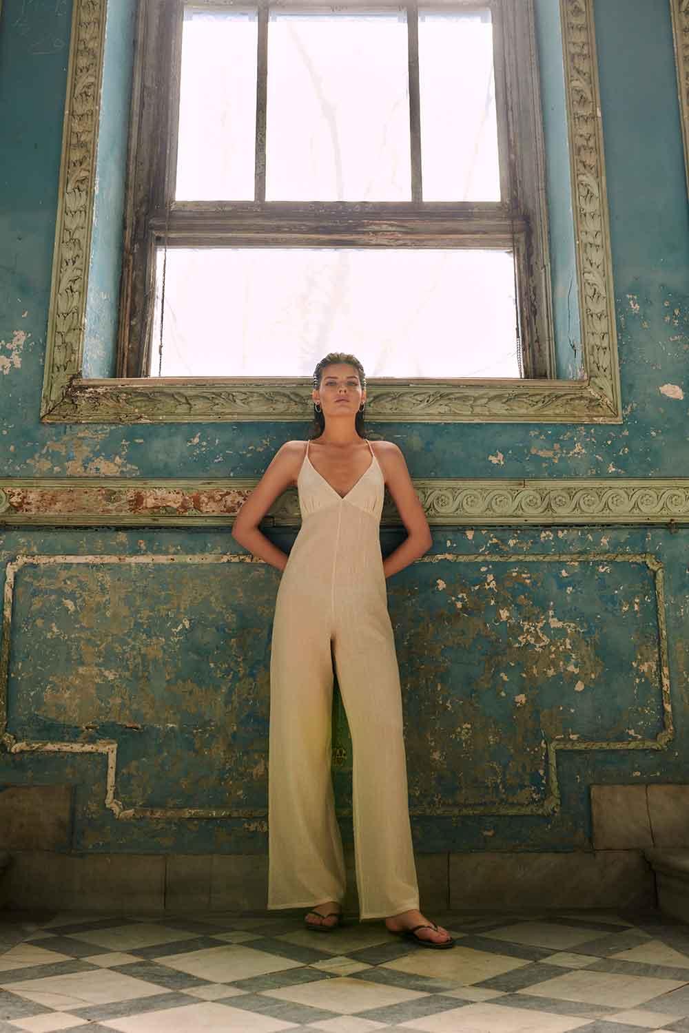 Naïve Atelier-Daphne-Elbise-1-roqelvaxirum.shop