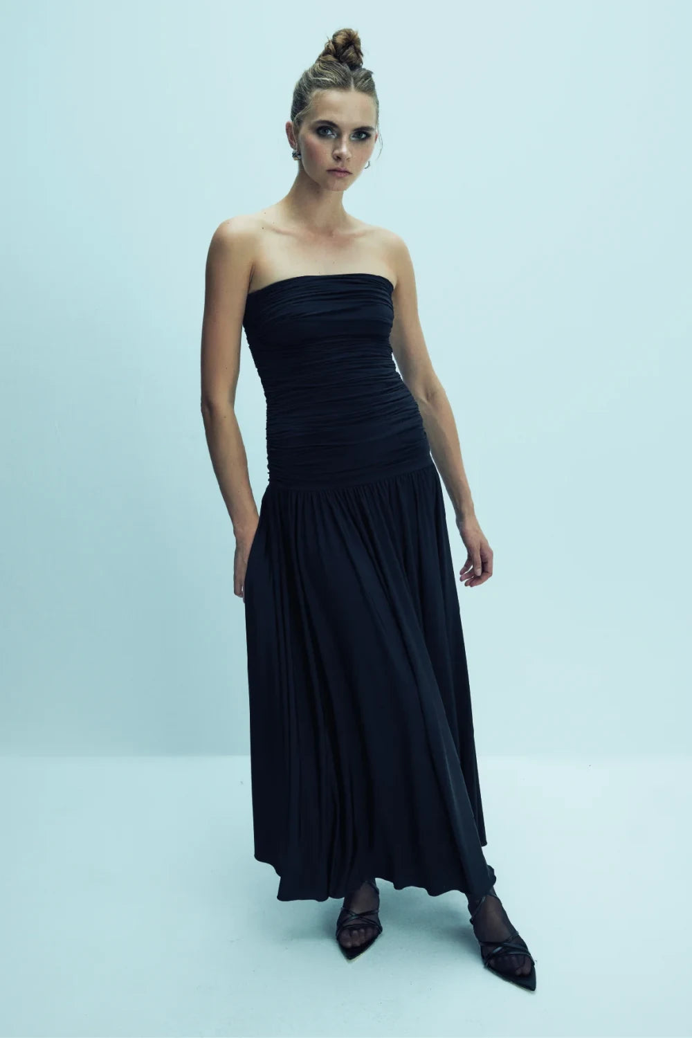 Nazlı Ceren-Amber Straplez Jarse Uzun Elbise Black-Elbise-1-roqelvaxirum.shop