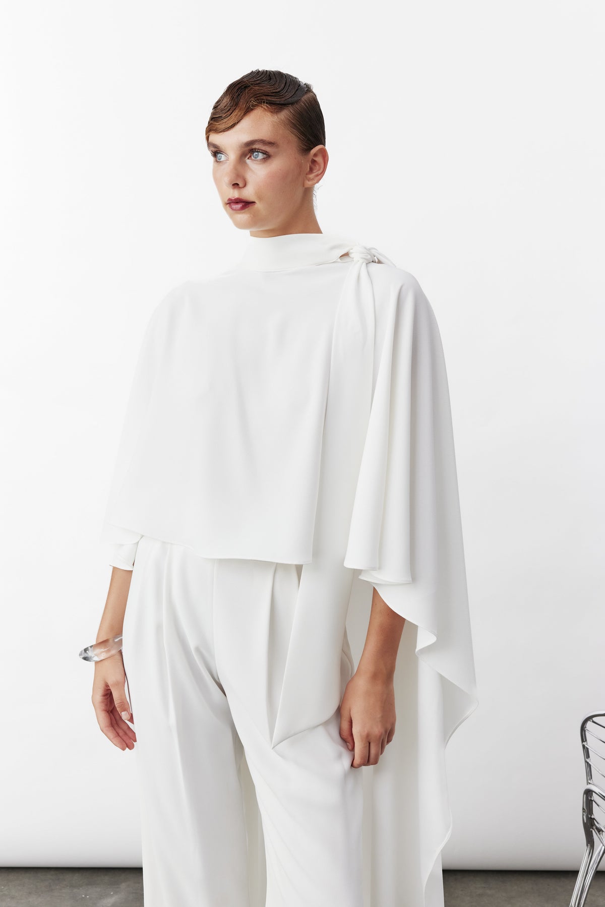 Nazlı Ceren-Caro Krep Pelerin-Blouse-1-roqelvaxirum.shop