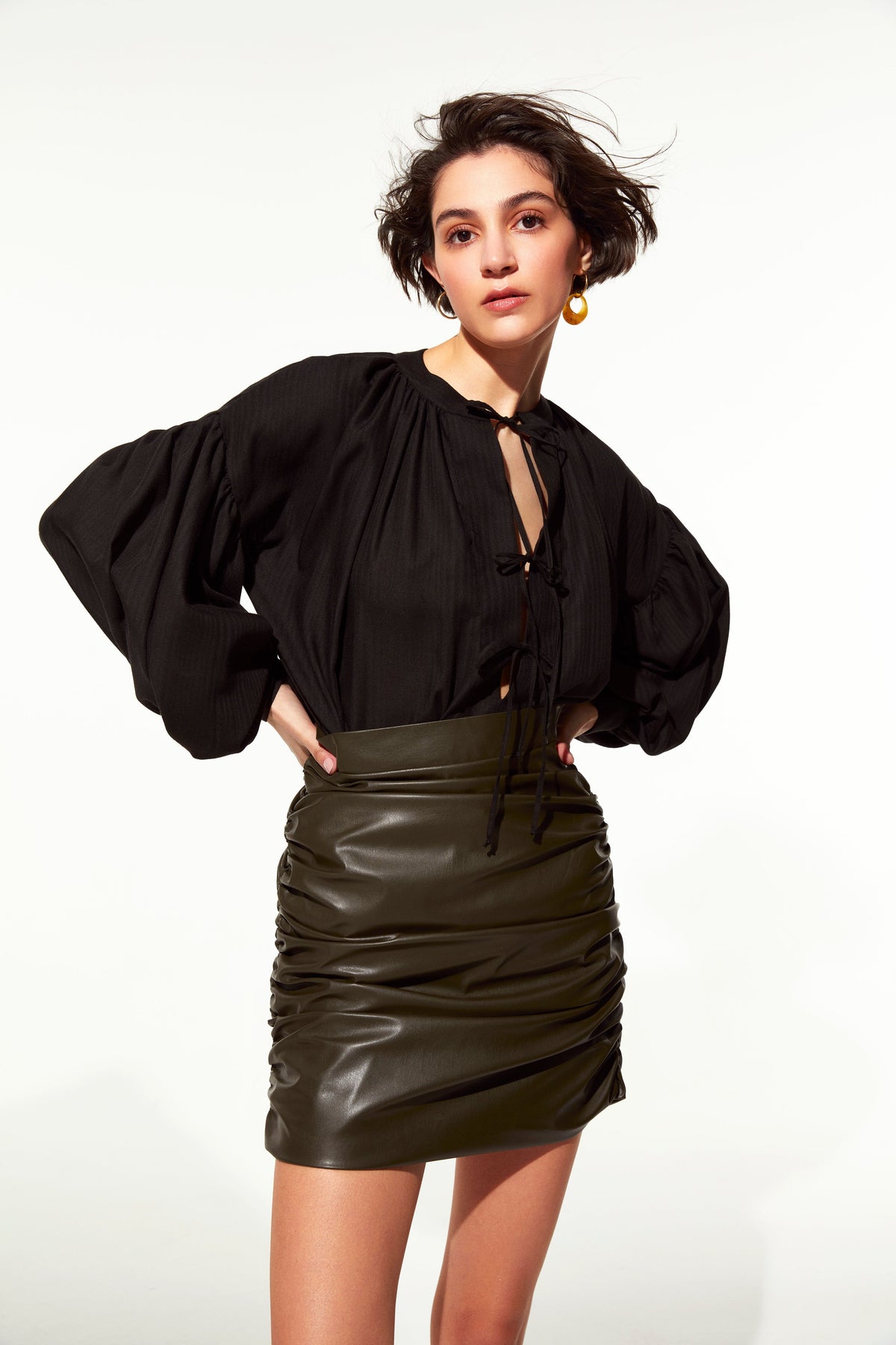 Nazlı Ceren-Chels Vegan Deri Mini Etek Burnt Green-Etek-3-roqelvaxirum.shop