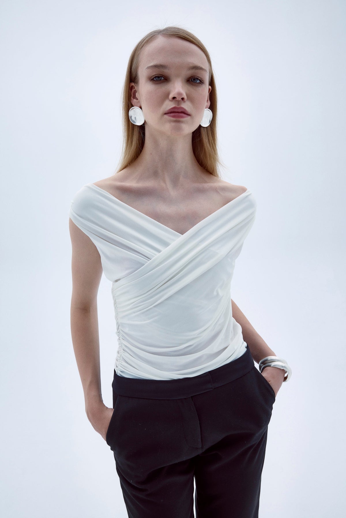 Nazlı Ceren-Cheri Jarse Bluz Beyaz-Blouse-1-roqelvaxirum.shop