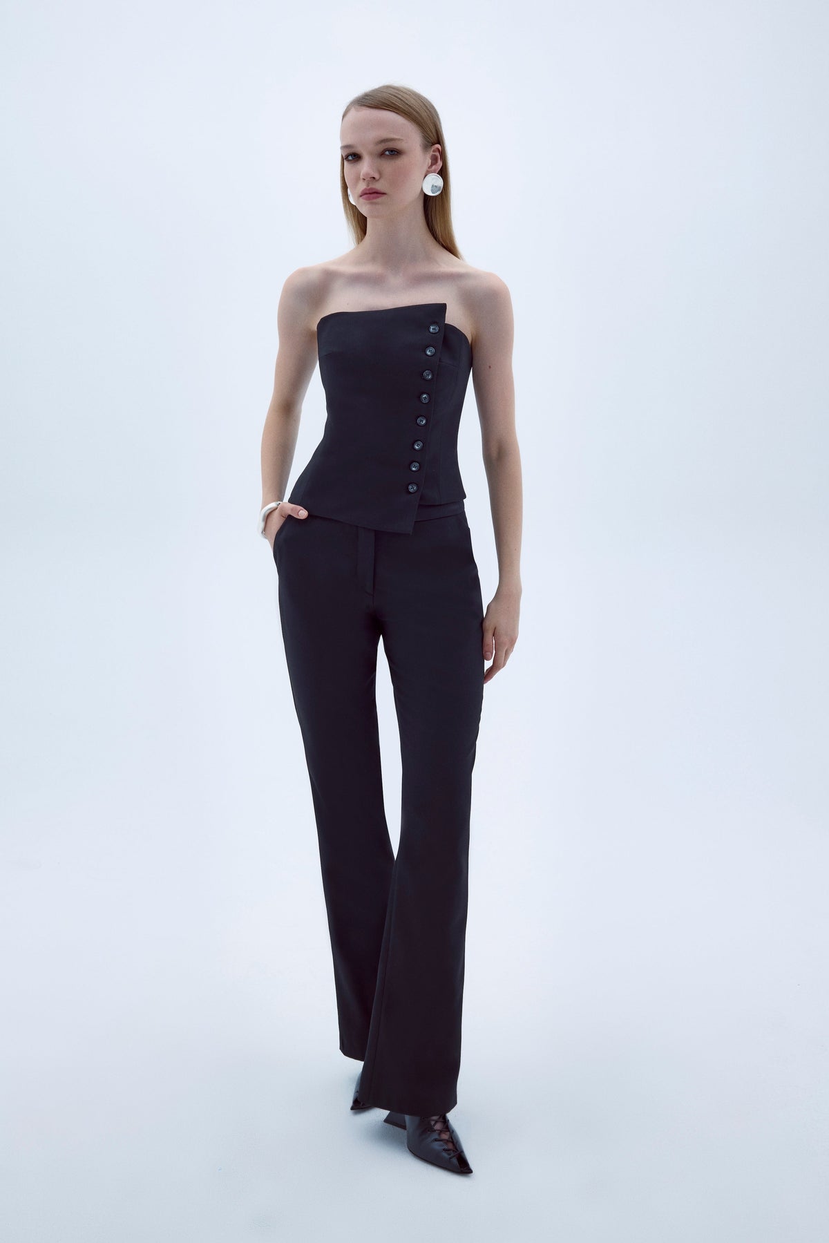 Nazlı Ceren-Odyle Koton Büstiyer Siyah-Büstiyer-1-roqelvaxirum.shop