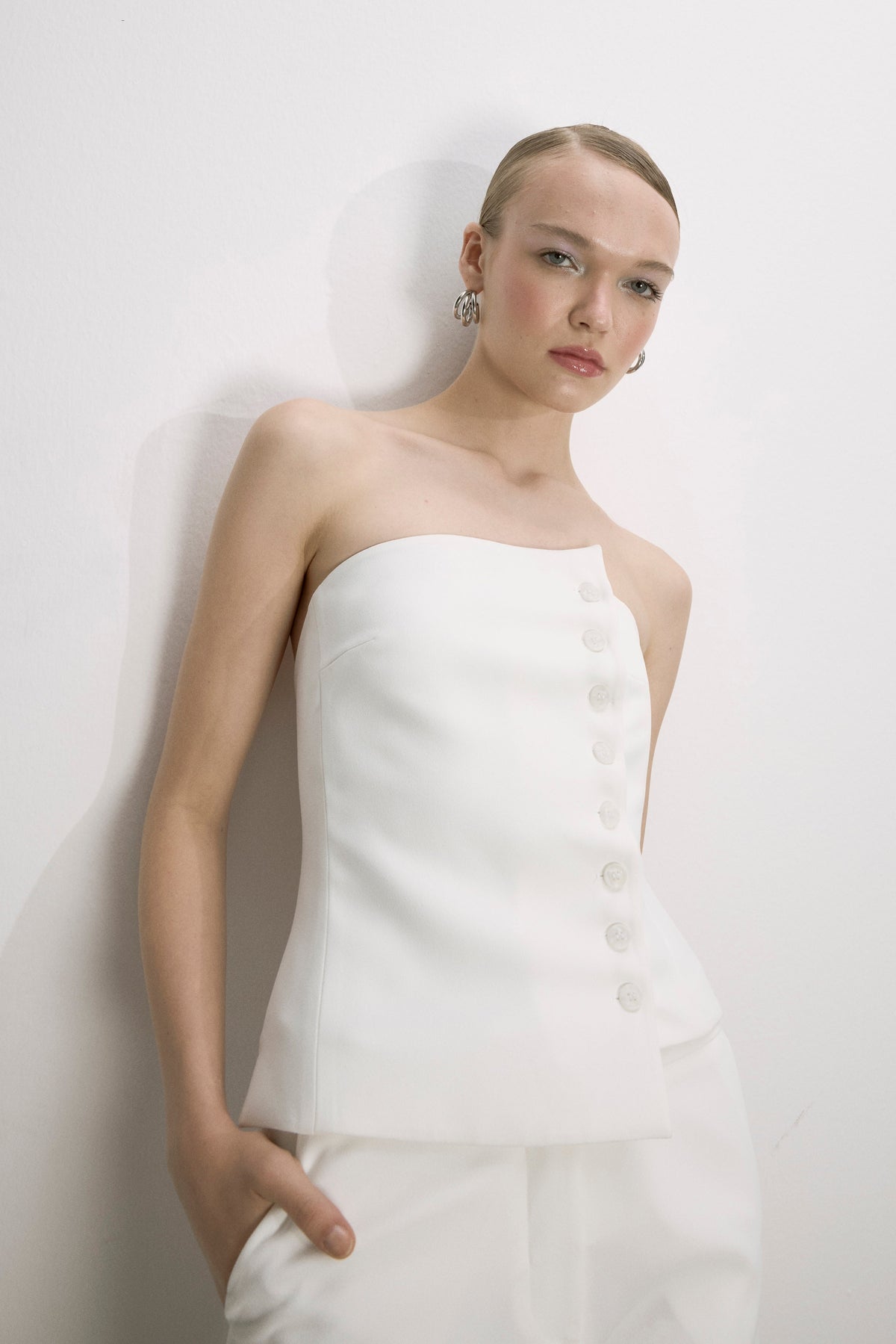 Nazlı Ceren-Odyle Krep Büstiyer Beyaz-Büstiyer-1-roqelvaxirum.shop